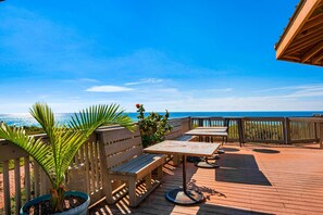 Outdoor dining - Beach haven with patio, lagoon pool, hot tub & pickleball - walk to beach (Panama City)