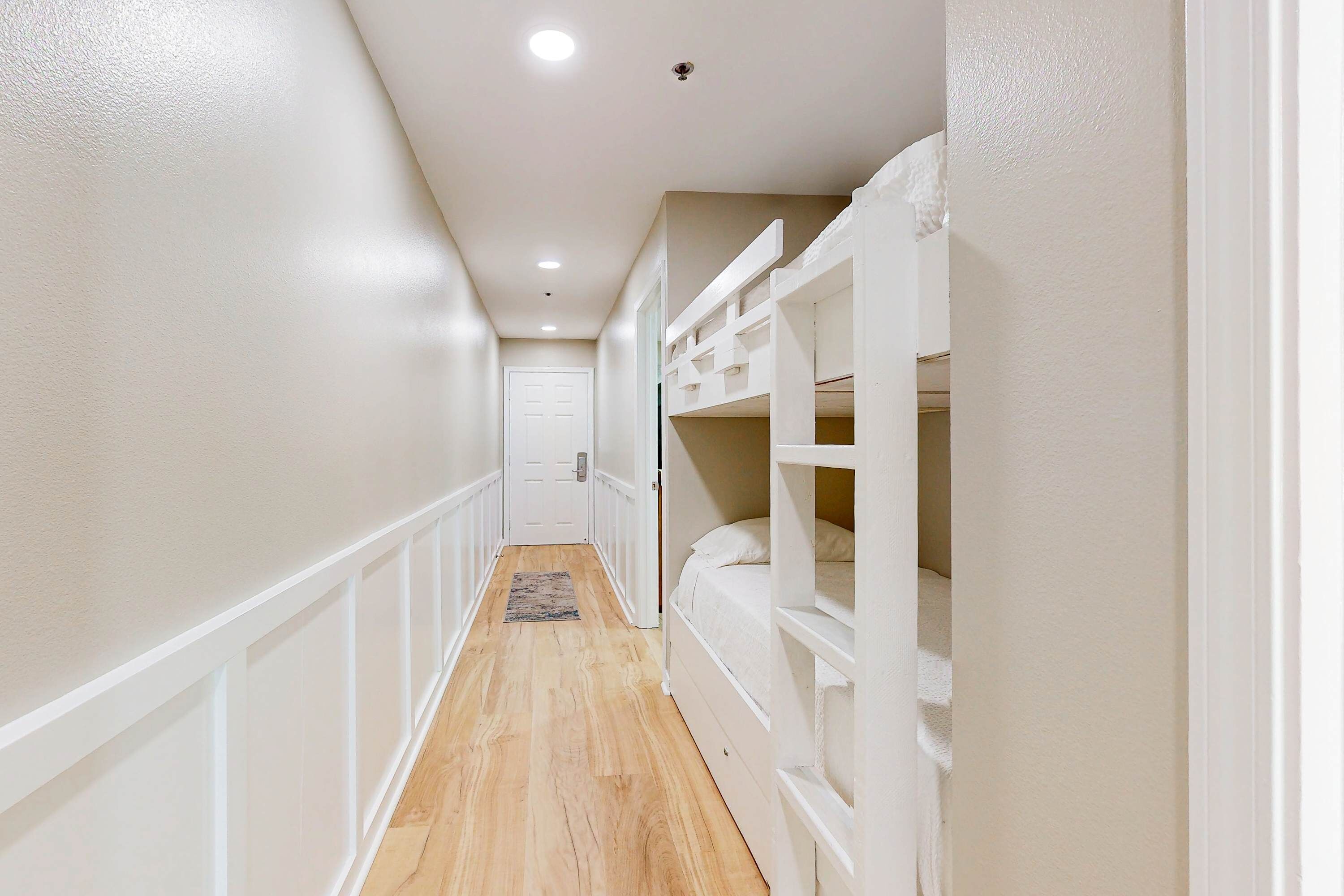 1 soverom, strykejern/-brett, wi-fi og sengetøy