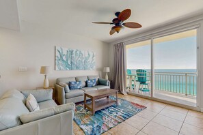 TV, offices - 16th-floor oceanfront condo with ocean view, WiFi, and hot tub/pool (Panama City Beach)