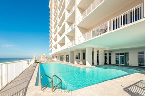 Pool - Inviting Gulf-front condo In Perdido Key with waterfront pool/hot tub and oceanfront balcony (Perdido Key)