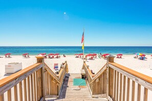 On the beach - Inviting Gulf-front condo In Perdido Key with waterfront pool/hot tub and oceanfront balcony (Perdido Key)