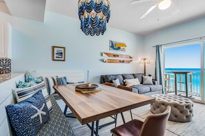 TV, DVD player, offices - Comfortable Gulf-front condo with beach chairs - near dining (Fort Walton Beach)