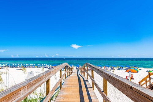 Oceanfront Condo with Shared Pool, Ocean View, WiFi, Central AC, and Private W/D