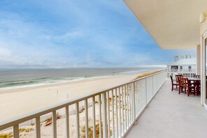 Property grounds - Inviting Gulf-front condo In Perdido Key with waterfront pool/hot tub and oceanfront balcony (Perdido Key)