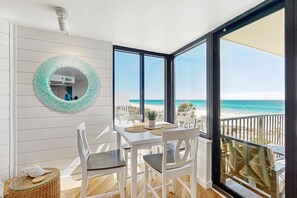 Dining - Designer beachfront Gulf-view condo - beach access, pools, tennis, shuffleboard (Panama City Beach)