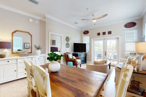 TV - Stylish condo with screened balcony, pool, & tennis - near beach (Santa Rosa Beach)