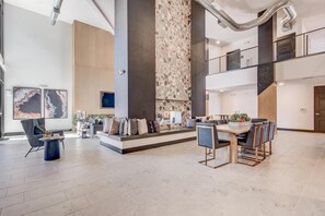 Lobby - Landing | Stunning 2BD, Pool, Gym (Colorado Springs)