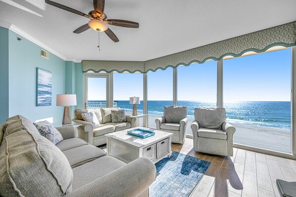 TV, DVD player, offices - Picture-Perfect Beach-Front Condo At Waterscape 490 Feet Of Private Beach (Fort Walton Beach)