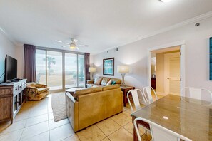 TV, offices - Sunny Waterscape ground-floor condo with pools, hot tubs, & stunning Gulf views (Fort Walton Beach)
