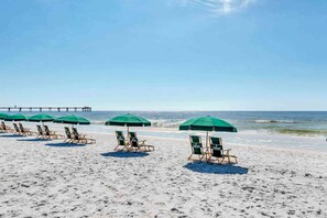On the beach - 5th Floor Gulf-Front Condo w/Free WiFi, Shared Hot Tub, Outdoor Pool, & More (Fort Walton Beach)