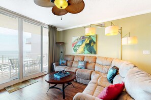 TV, DVD player, offices - 5th Floor Gulf-Front Condo w/Free WiFi, Shared Hot Tub, Outdoor Pool, & More (Fort Walton Beach)