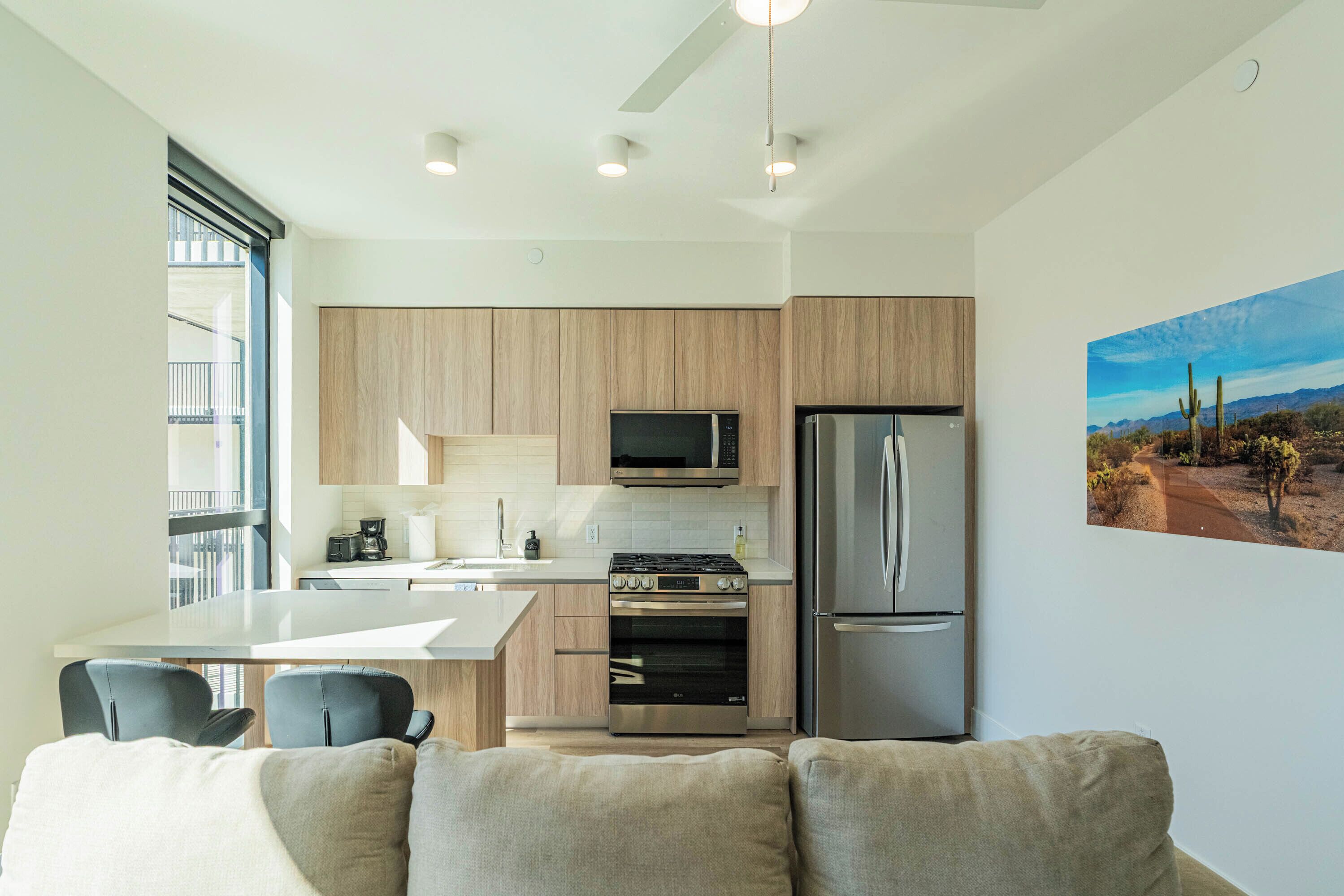 Single Room, 1 Double Bed, Non Smoking, City View | Private kitchen