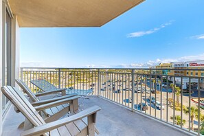 Terrace/patio - 5th Floor Elegant, Spacious Condo At Waterscape Waterfall, Lazy River (Fort Walton Beach)