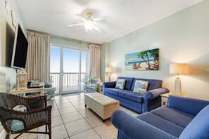 TV, DVD player, offices - Beach-chic, 7th-floor condo with incredible Gulf-front views, gym, hot tub & 2 pools (Panama City Beach)