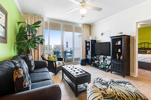 TV, DVD player, offices - 5th Floor Bright, Welcoming Condo At Waterscape Waterfall, Lazy River (Fort Walton Beach)