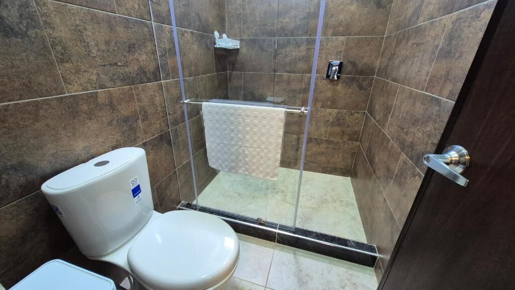 غرفة عادية رباعية