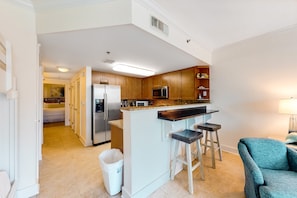Interior - Condo On Okaloosa Island Children's Playground, 2 Hot Tubs (Fort Walton Beach)