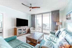 TV, DVD player, offices - Picture-Perfect Gulf-Front Condo On Okaloosa Island Playground, 2 Hot Tubs (Fort Walton Beach)