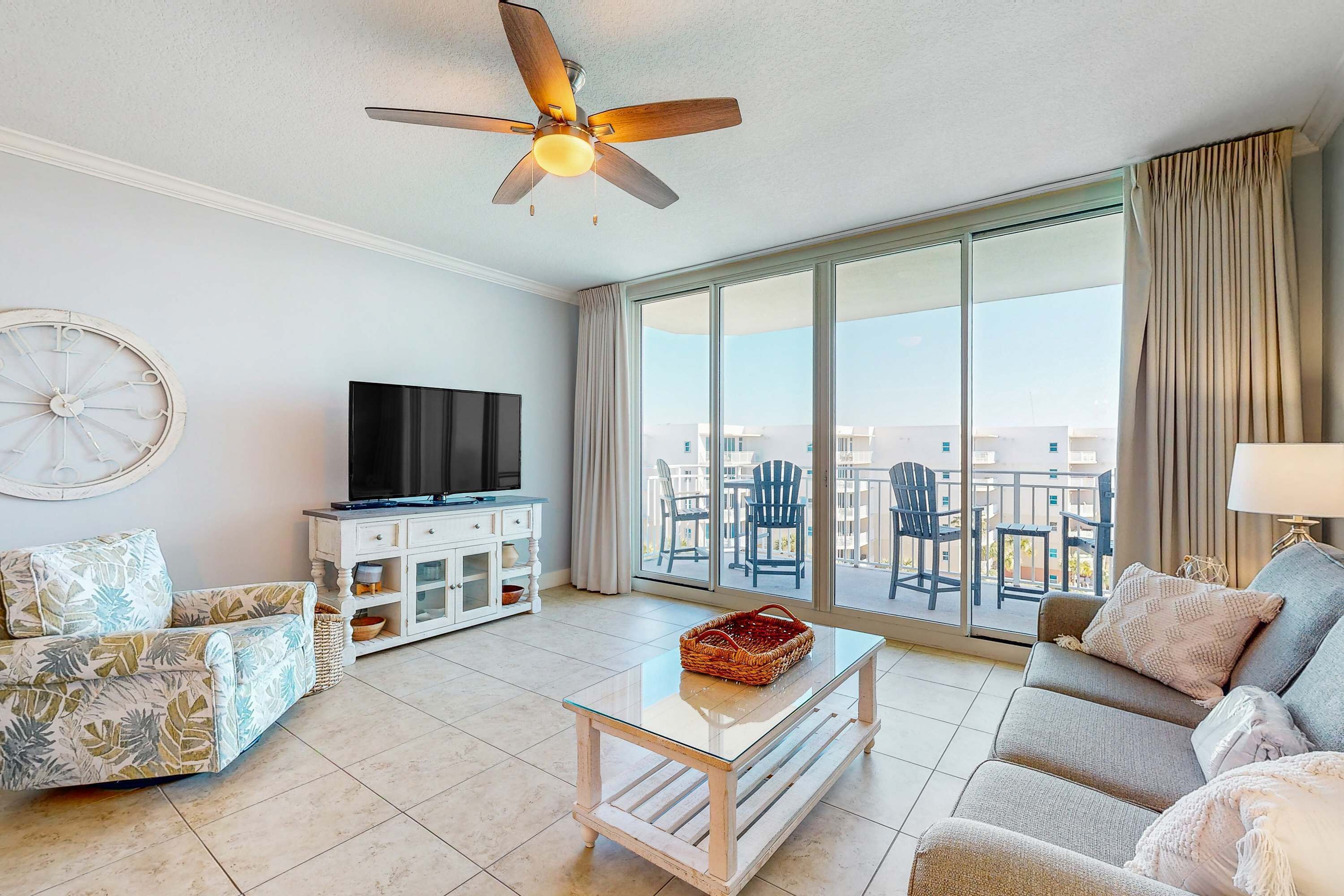 TV, DVD player, offices