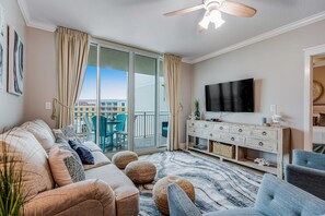 TV, DVD player, offices - Spacious, Beachy Condo At Waterscape Children's Playground, 2 Hot Tubs (Fort Walton Beach)