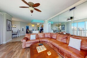 TV, DVD player, offices - Tropical-themed 17th-floor condo with beachfront views, pools & gym (Panama City Beach)