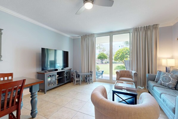 TV, DVD player, offices - 2nd-floor condo with balcony, AC, WiFi, pool, lazy river, & beach access (Fort Walton Beach)