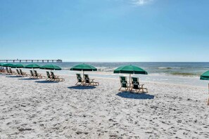 Beach nearby - 6th Floor Welcoming Condo At Waterscape 490 Feet Of Private Beach (Fort Walton Beach)
