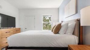 2 bedrooms, desk, iron/ironing board, WiFi - Landing | Stylish 2BD, Game Room, Gym (Apopka)
