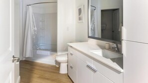 Bathroom - Landing | Stylish 1BD, Courtyard, Game Room (Chapel Hill)
