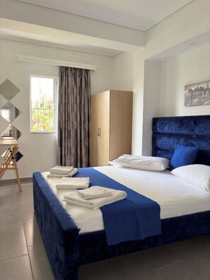 Apartamento | Escritorio y ropa de cama