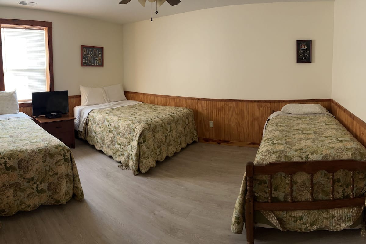 Cabin 25 | 熨斗/熨衣板、免費無線上網