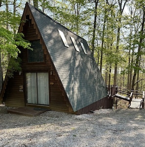 Cabin 2 | Exterior