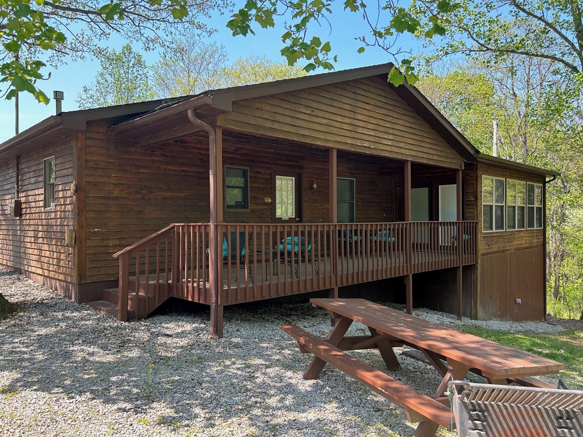 Cabin 16 | Exterior