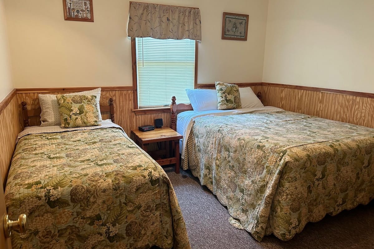 Cabin 16 | 熨斗/熨衣板、免費無線上網