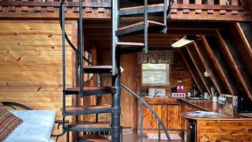 Iron/ironing board, free WiFi