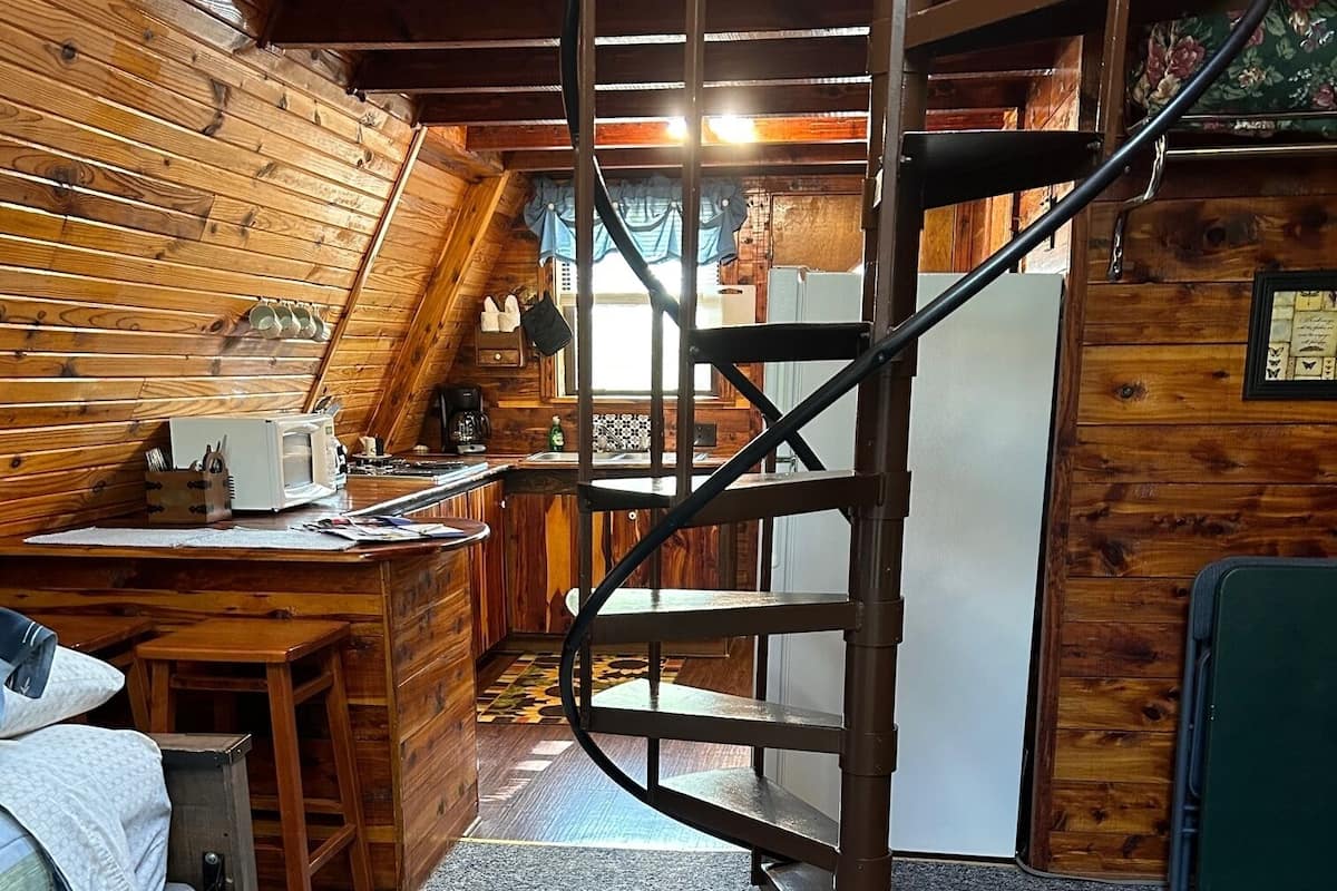 Cabin 2 | アイロン / アイロン台、WiFi (無料)