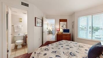 2 bedrooms, internet, bed sheets, wheelchair access