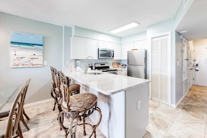 Fridge, microwave, oven, stovetop - Waterfront Plantation Palms condo with shared pool & hot tub, walk to beach (Fort Morgan)