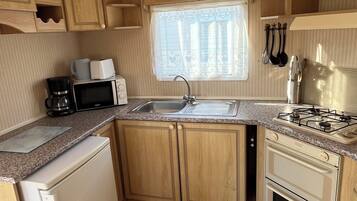 Classic Mobile Home | Private kitchen