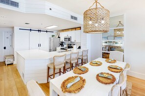 Dining - Luxury Condo on 12th Floor of Beautiful Resort with Shared Pool & Hot Tub, WiFi (Fort Morgan)