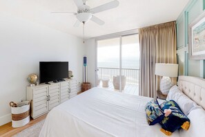 2 bedrooms, Internet, bed sheets - Luxury Condo on 12th Floor of Beautiful Resort with Shared Pool & Hot Tub, WiFi (Fort Morgan)