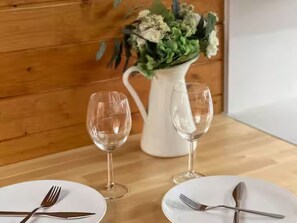 Unclassified image, 4 of 8, button