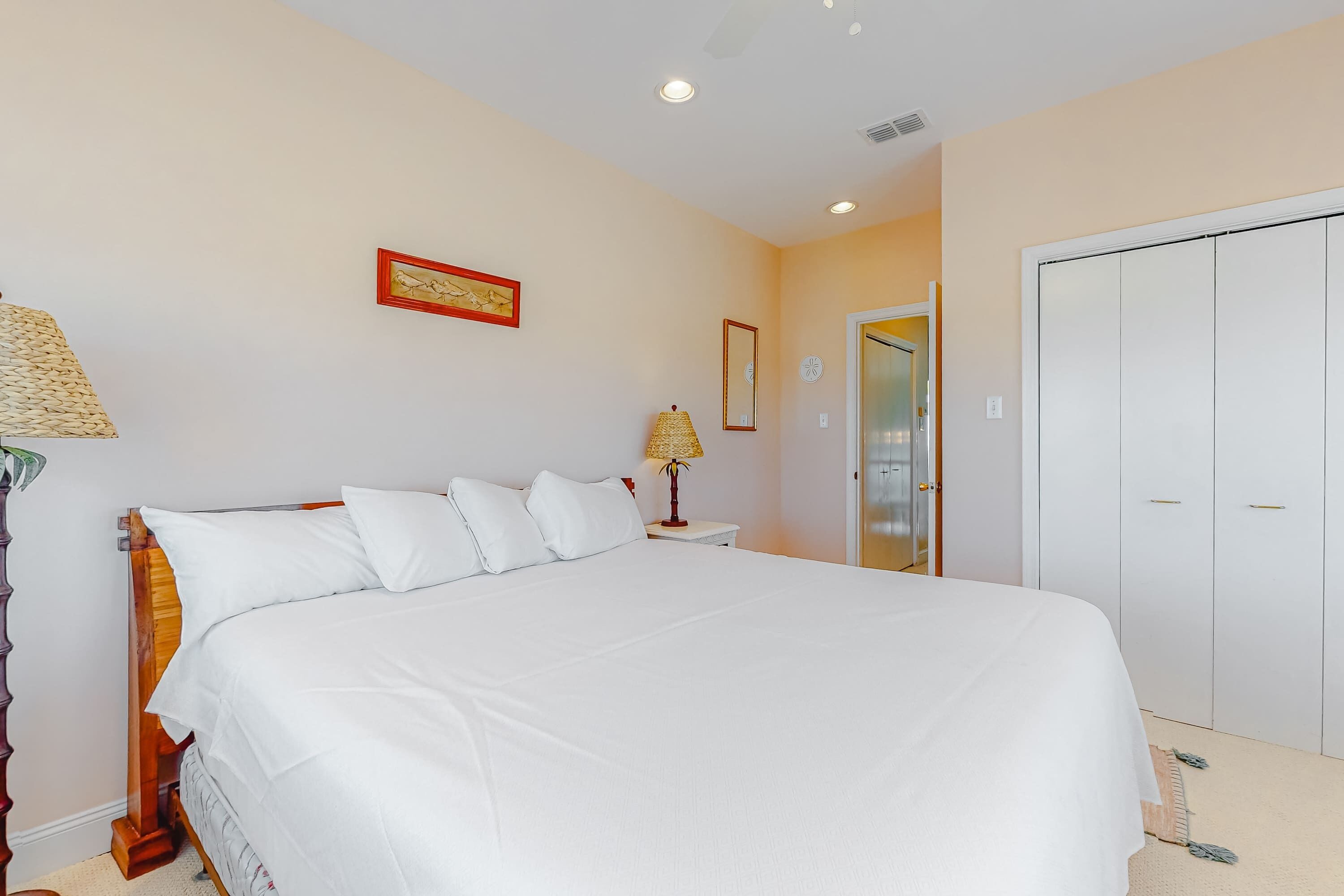 3 bedrooms, WiFi, bed sheets