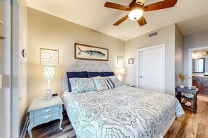 3 habitaciones, tabla de planchar con plancha, wifi y ropa de cama 