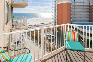 Property grounds - Beachfront Condo, Private 6th-Floor Balcony, Gulf Views, Pool, Sundeck (Gulf Shores)