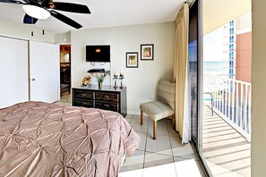 2 bedrooms, iron/ironing board, WiFi, bed sheets - Beachfront Condo, Private 6th-Floor Balcony, Gulf Views, Pool, Sundeck (Gulf Shores)
