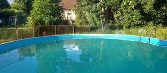 Adorable 2-bedroom caravan in charming Měčín awaits you