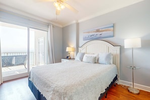 2 bedrooms, iron/ironing board, WiFi, bed sheets - Beautiful Gulf Shores Home w/Shared Pool, Hot Tub, and Sauna + Free WiFi (Gulf Shores)