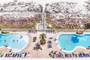 Pool - Beachfront condo with amazing views, multiple on-site pools & hot tubs (Gulf Shores)