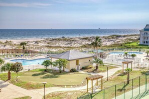 Pool - Fun waterfront retreat with pools - snowbird-friendly (Fort Morgan)